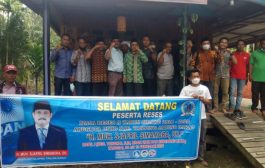 Sosok Seorang wakil Ketua DPRD Tanjab Barat H. Muh. Sjafril Simamora Reses di Desa Mekar Tanjung Berjalan Lancar