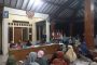 Jemput Bola, Petugas Gabungan Di Blora Jawa Tengah Buka Gerai Vaksin Malam Seusai Sholat Tarawih