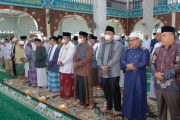 Bupati Drs.H Anwar Sadat M.Ag Sukses Menghadiri Acara Halal Bihalal Keluarga Besar Hidayatul Islamiyah di Gelar Di Masjid Agung Al Istiqamah Di Tanjabbar